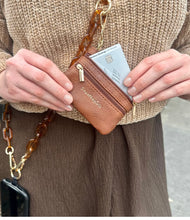 Load image into Gallery viewer, Clip & Go Ice Chain with Pouch