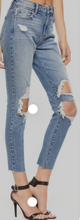 Load image into Gallery viewer, Cello High-Rise Raw-Hem Mom Jean