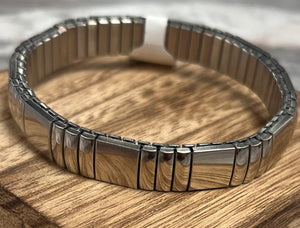 Flexible, water resistant bracelet