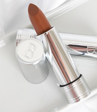 Load image into Gallery viewer, Bellame Moisturizing Cream Lipstick
