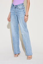 Load image into Gallery viewer, In Store Judy Blue Full Size V Front Waistband Straight Jeans
