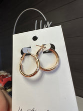 Load image into Gallery viewer, Thin Hooped Earrings
