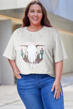 Load image into Gallery viewer, Plus Size Animal Graphic Distressed Tee Shirt
