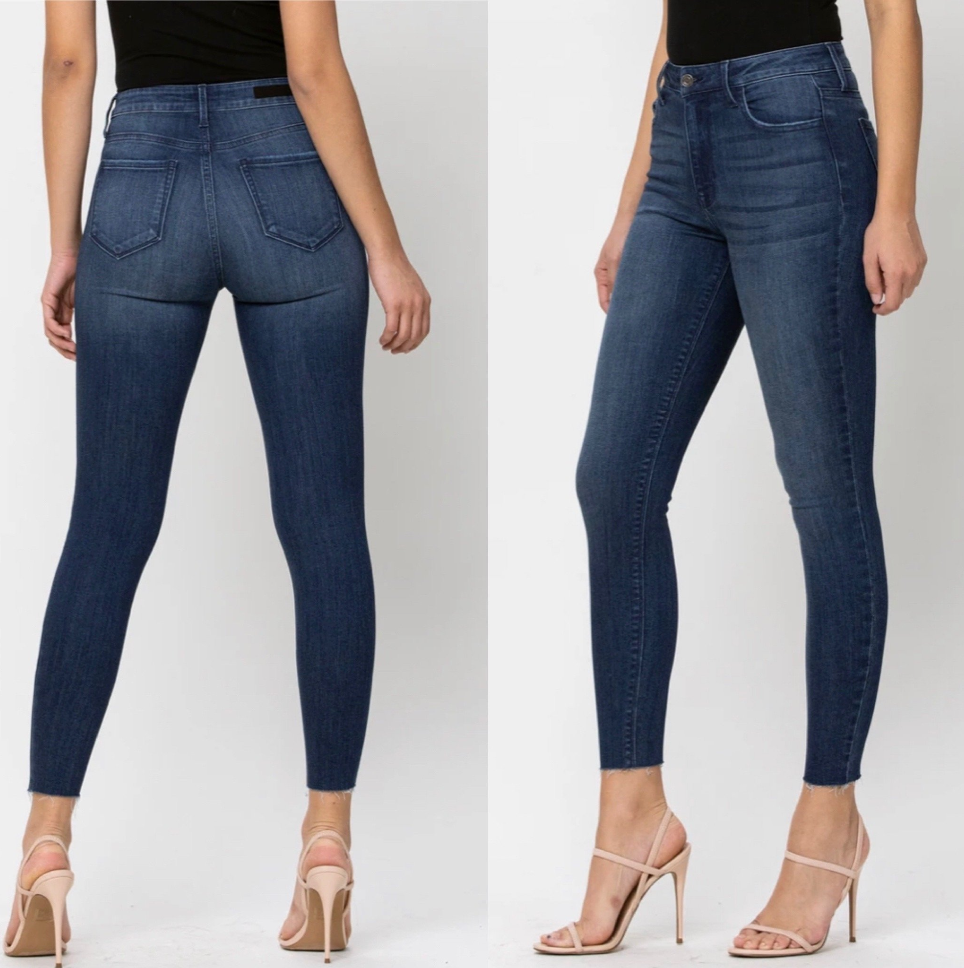 Cello Curvy Non-Distressed Dark Wash High Rise Stretchy Jeans