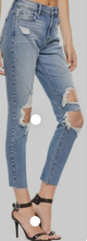 Load image into Gallery viewer, Cello High-Rise Raw-Hem Mom Jean
