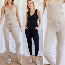 Load image into Gallery viewer, LUXE Ultra Soft Eyelash Knit Lounge Joggers
